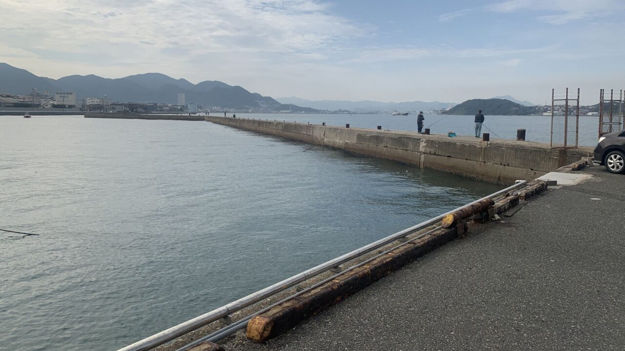 片上堤防の南側メイン波止